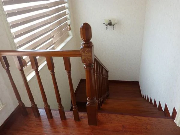 实木楼梯